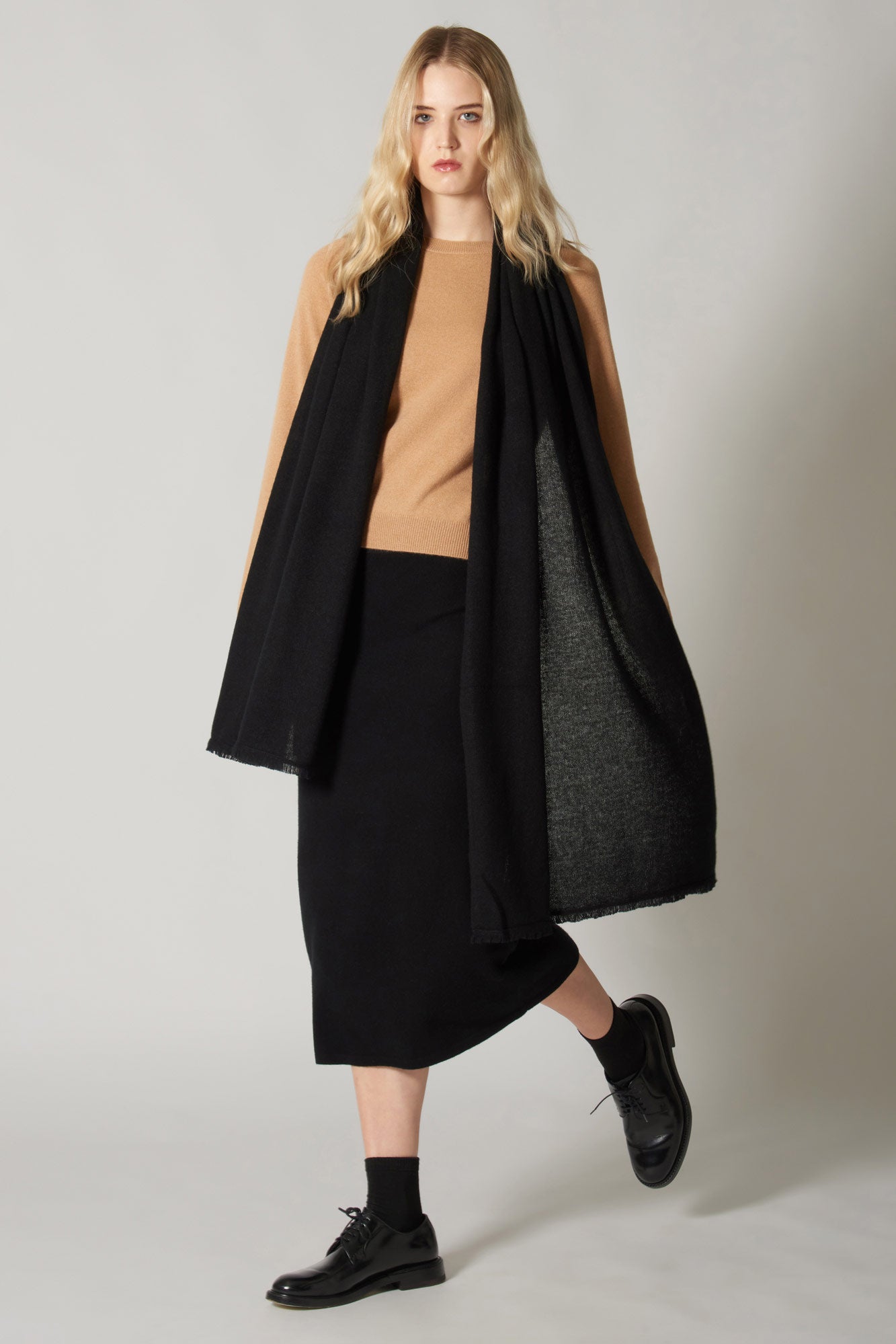 Stola Velo in Puro Cashmere Nero