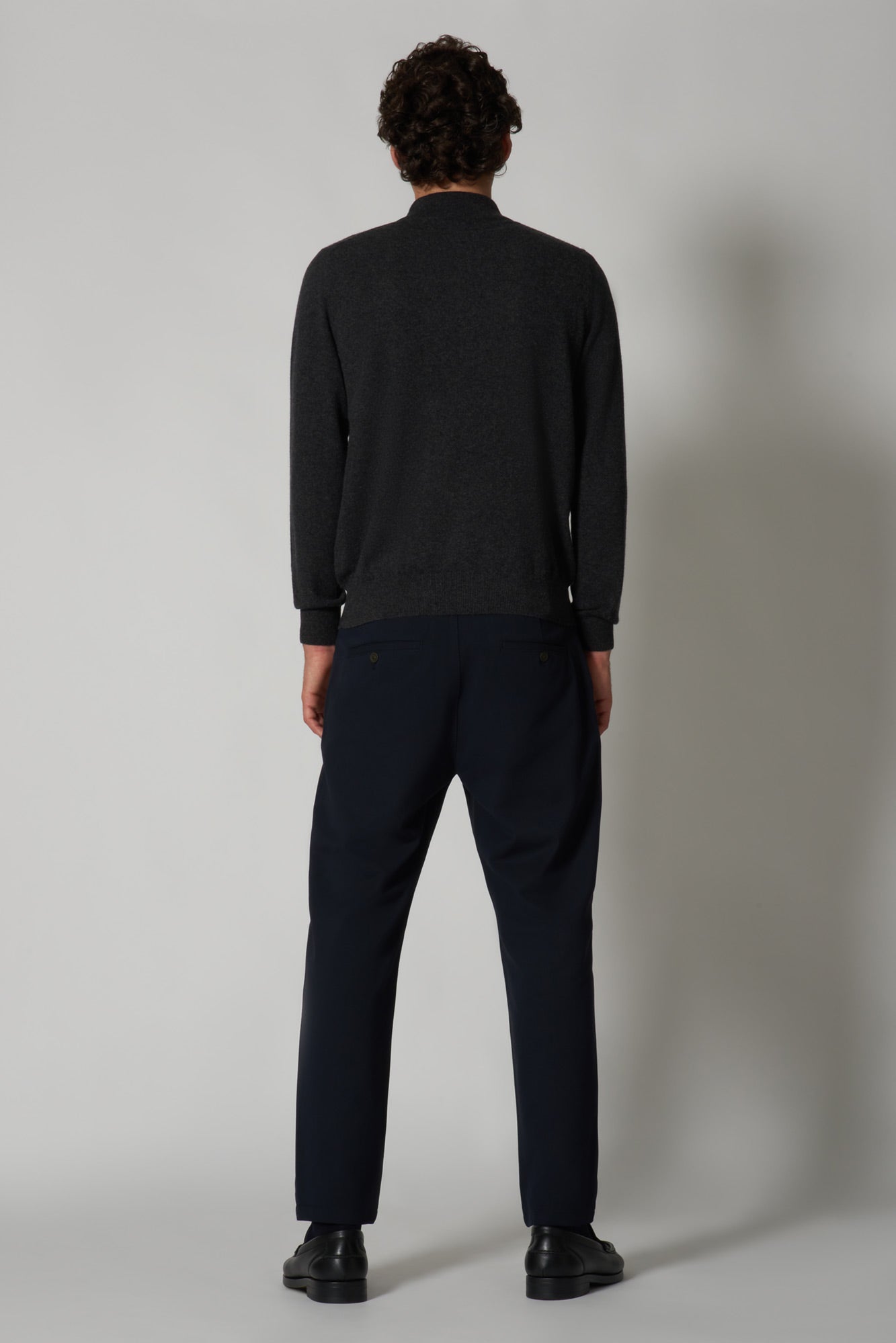 Maglia a Lupetto in Puro Cashmere Almost Black