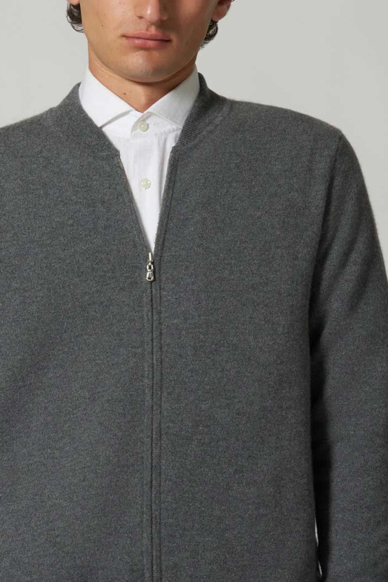 Cardigan a Bomber con Zip in Puro Cashmere Flanella