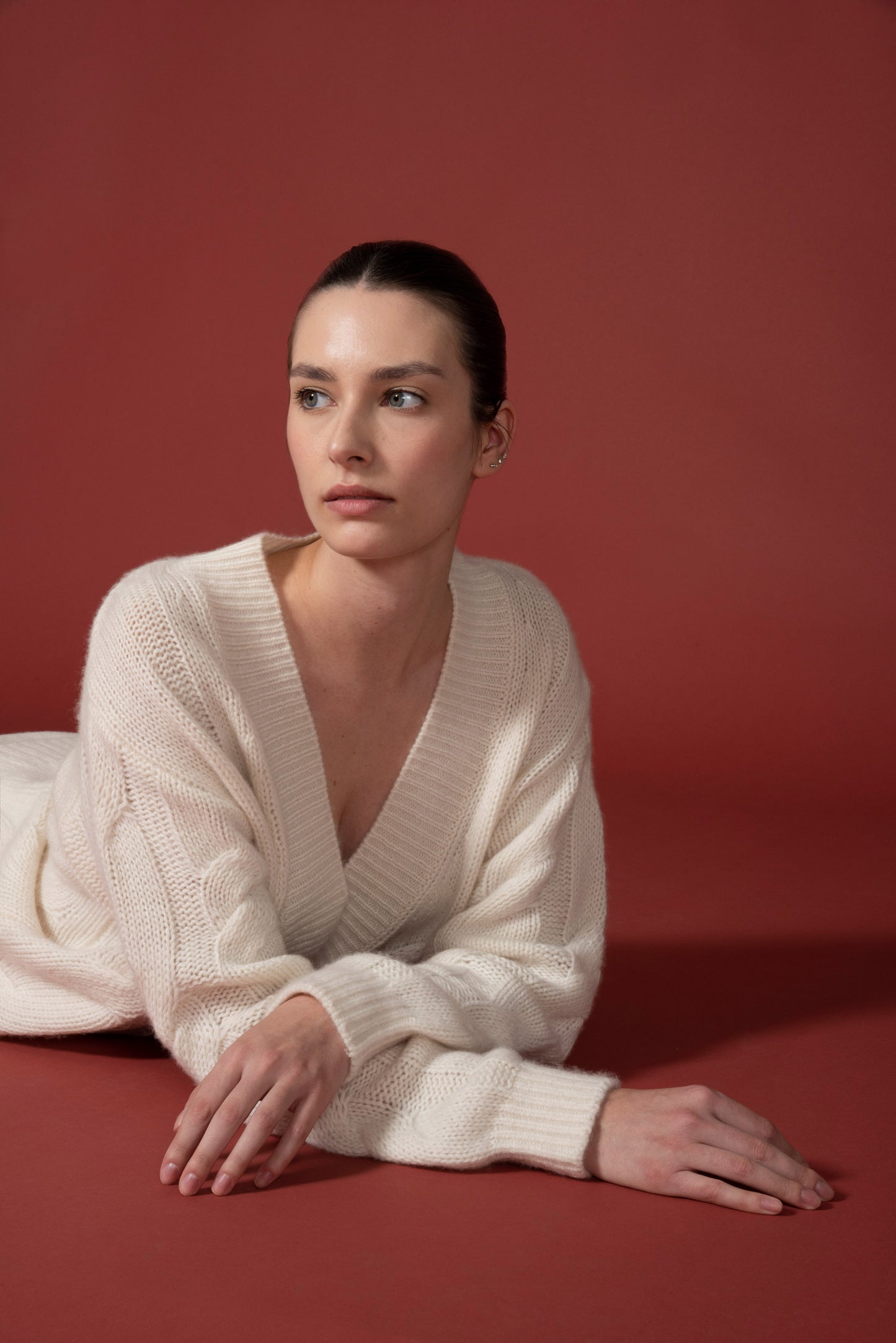 Pure Cashmere V- Neck Cable Knit Sweater