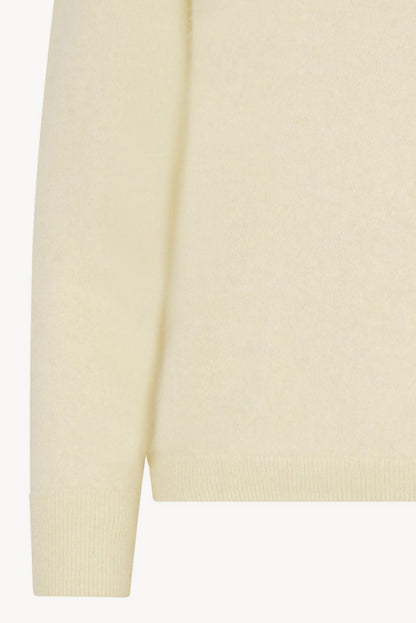 Maglia a Collo Alto in Puro Cashmere Garzato Latte