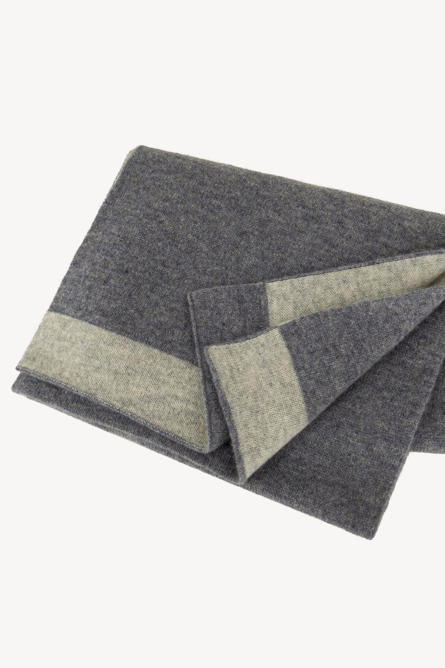 Pure Cashmere Two-Tone Tubular Scarf