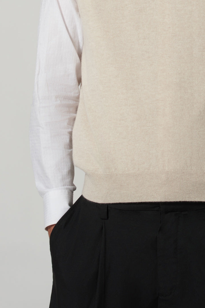 Gilet Scollo a V in Puro Cashmere Avena