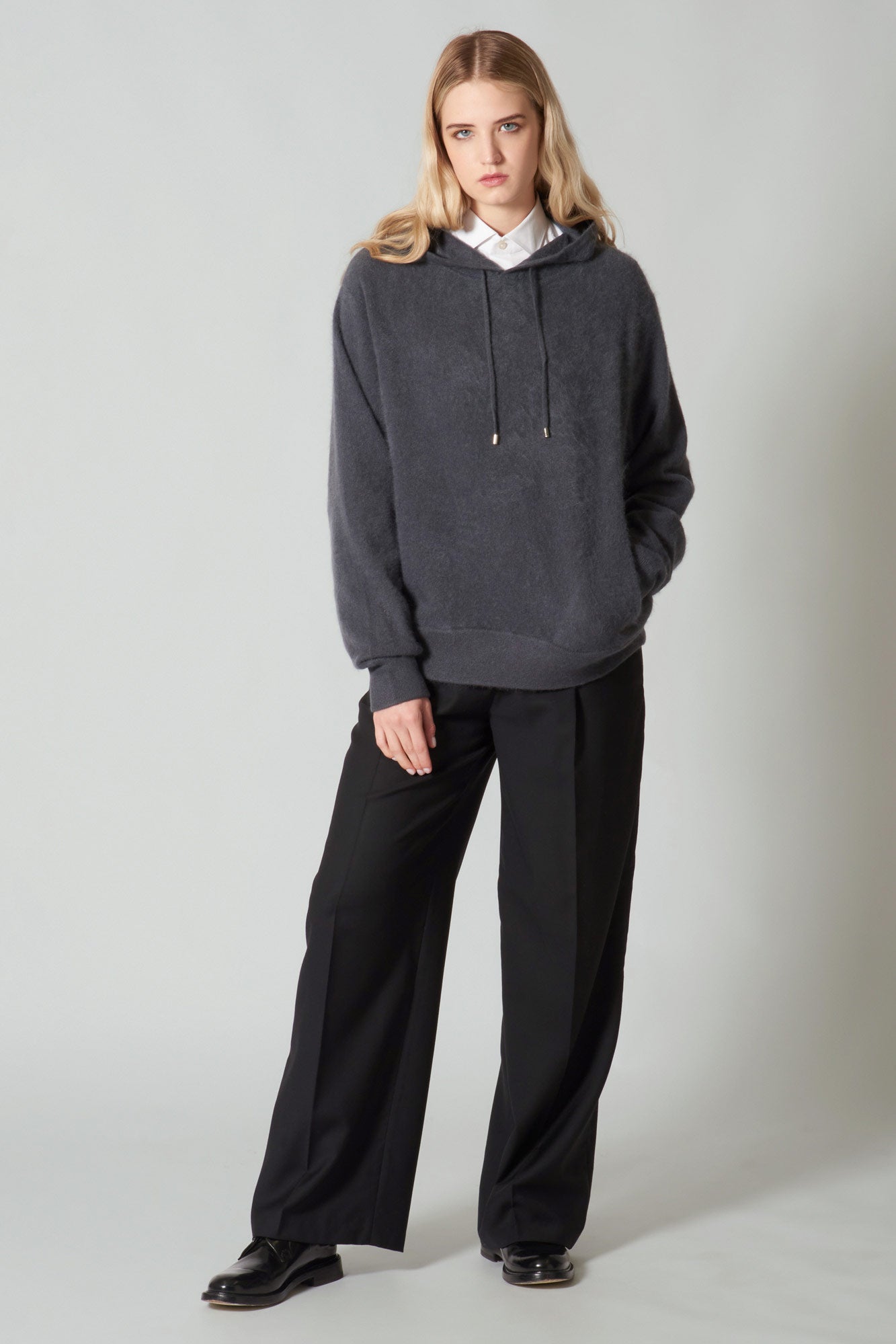 Felpa con Cappuccio Unisex in Puro Cashmere Spazzolato Ardesia