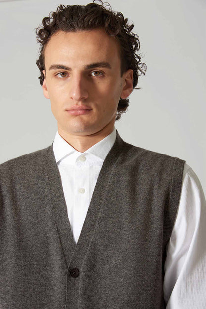 Gilet con Bottoni in Puro Cashmere Flanella