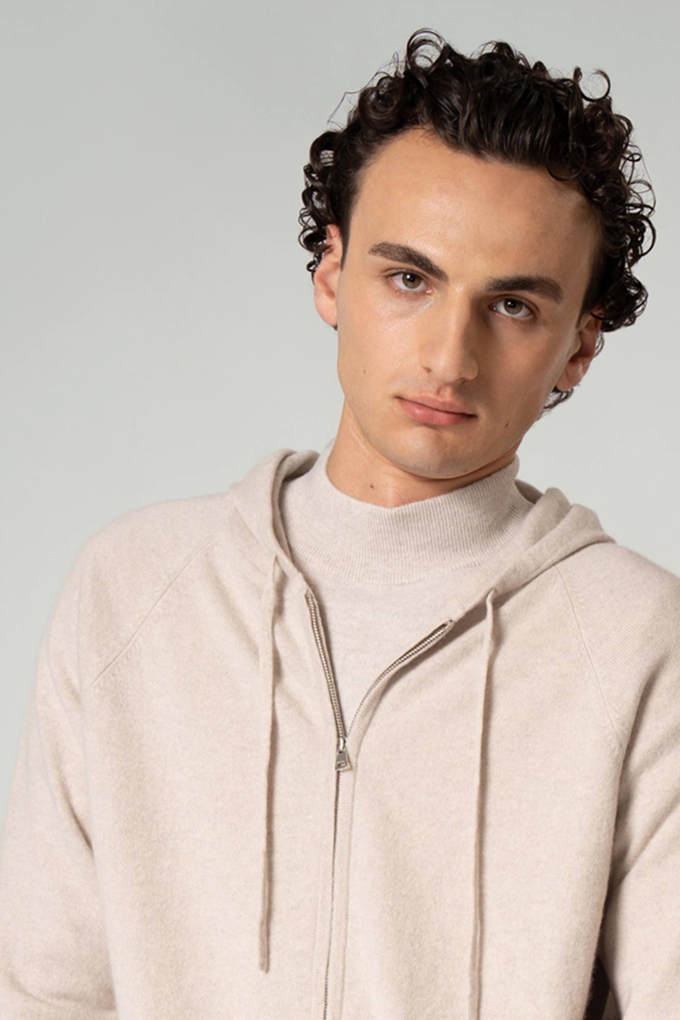 Felpa Uomo con Cappuccio in Puro Cashmere Avena